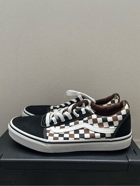 Vans Women's Classic Checkerboard Low-Top Sneakers - Black/Brown